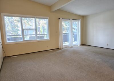 2025 08 25 18.43.55 | 2137-2135 53 Ave SW