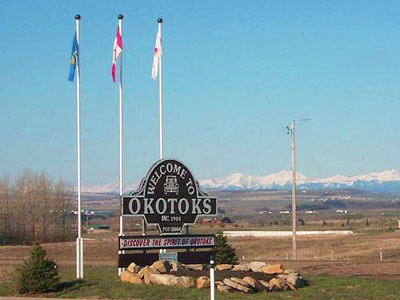Okotoks Welcome Sign | Okotoks Houses